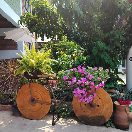 Oldy De Garden Aparthotel Chiang Mai Ngoại thất bức ảnh