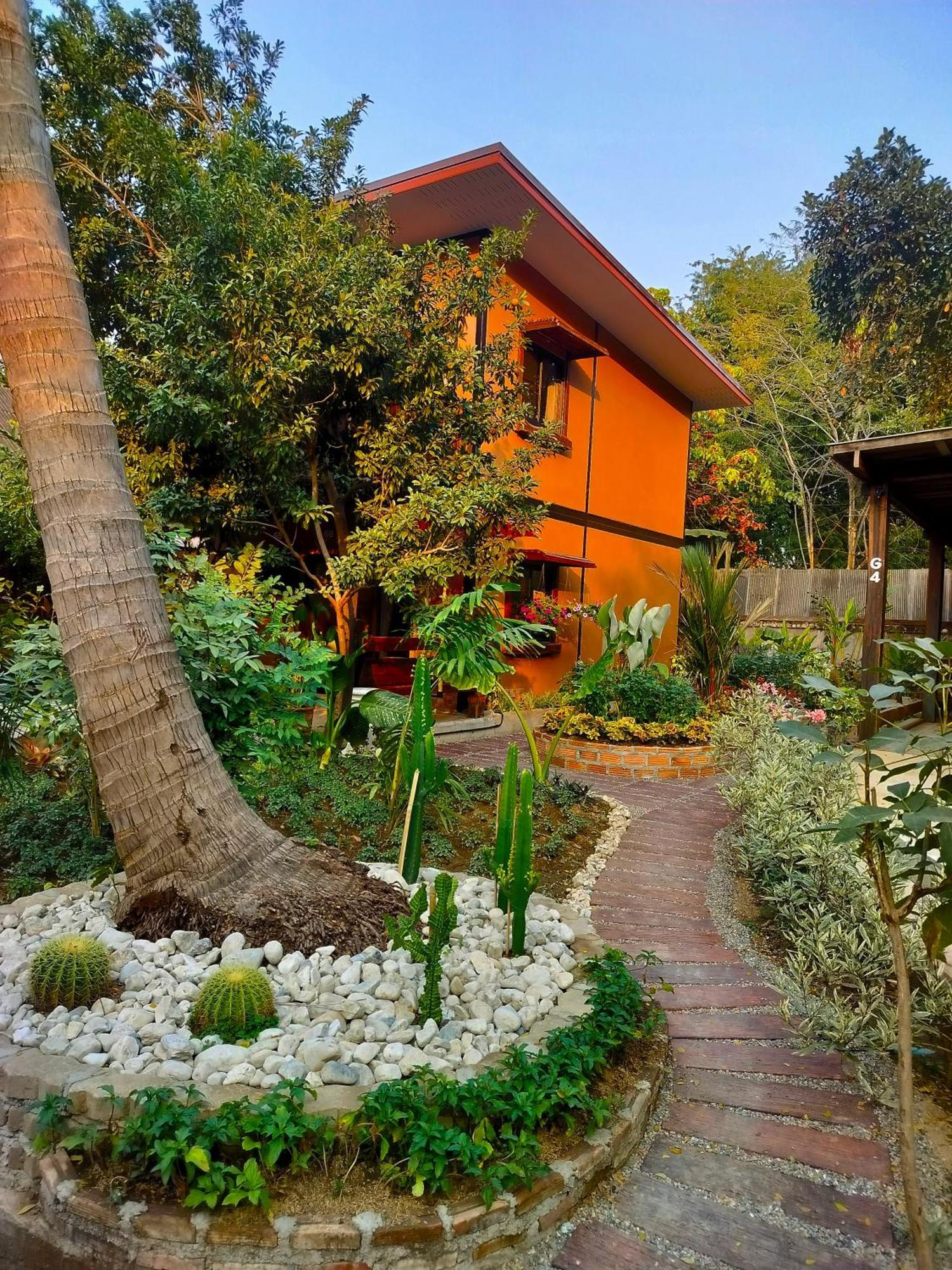 Oldy De Garden Aparthotel Chiang Mai Ngoại thất bức ảnh